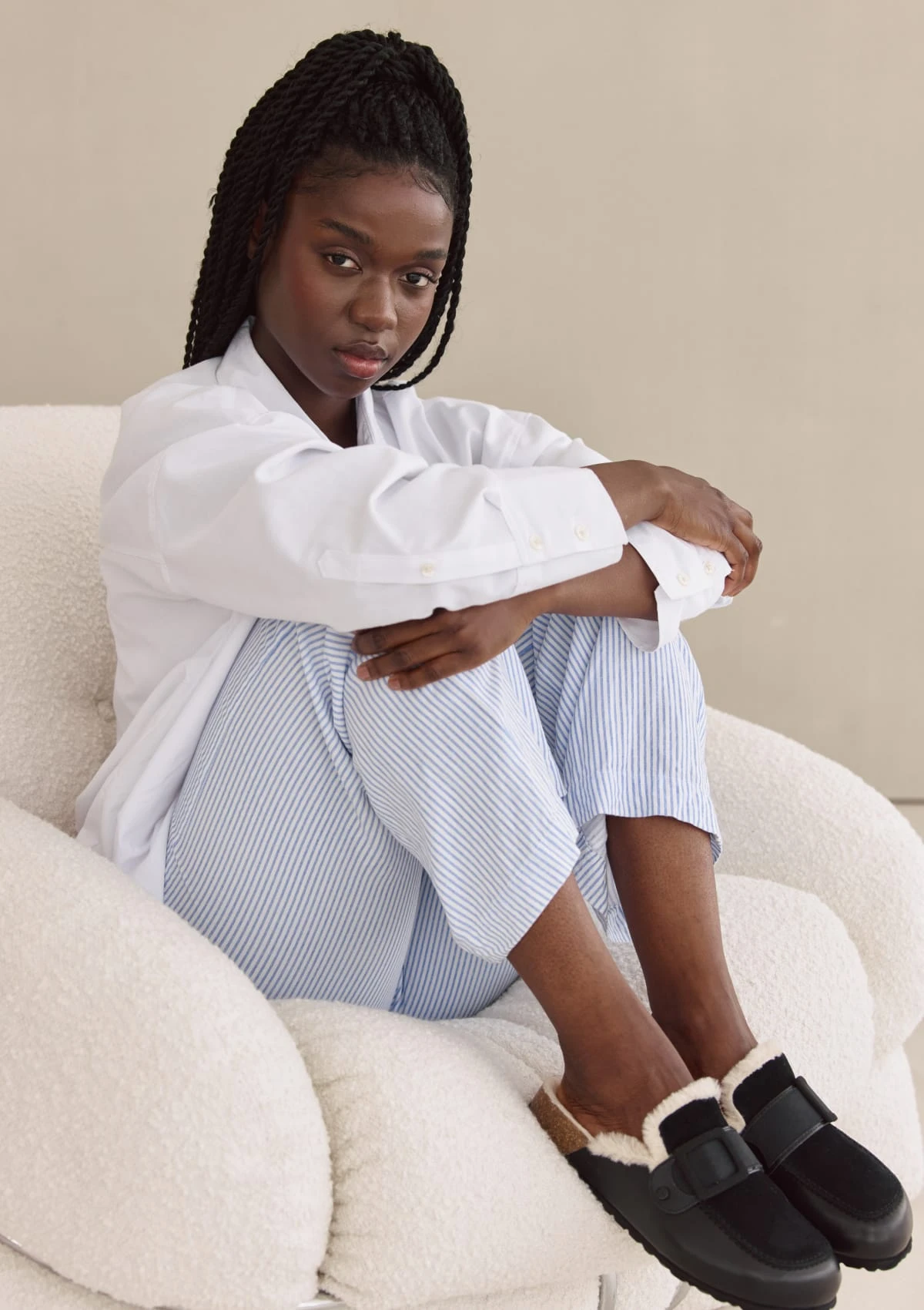 Comfy Classic - Cloafer Fur Black – Bild 3