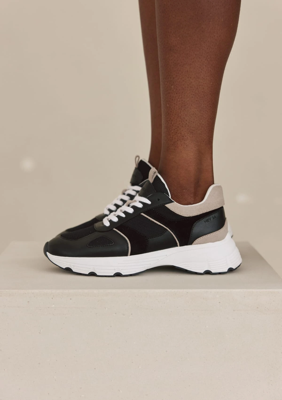 Team Runner24 - Black/Greige – Bild 6