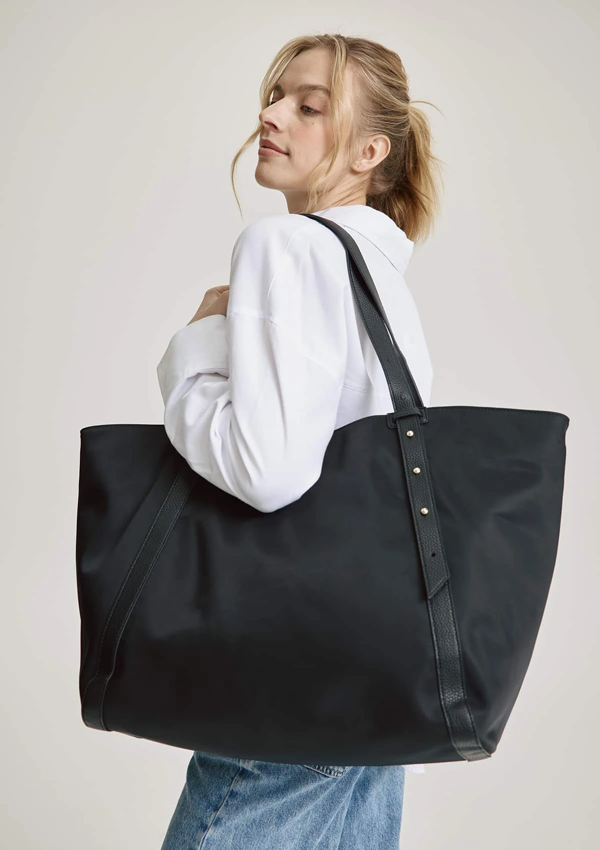 Pretty Wonder Nylon L - Black – Bild 4